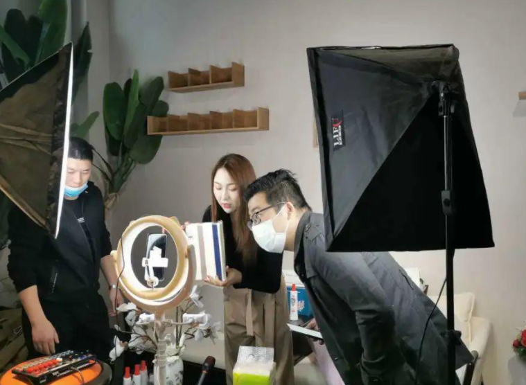 易优CMS